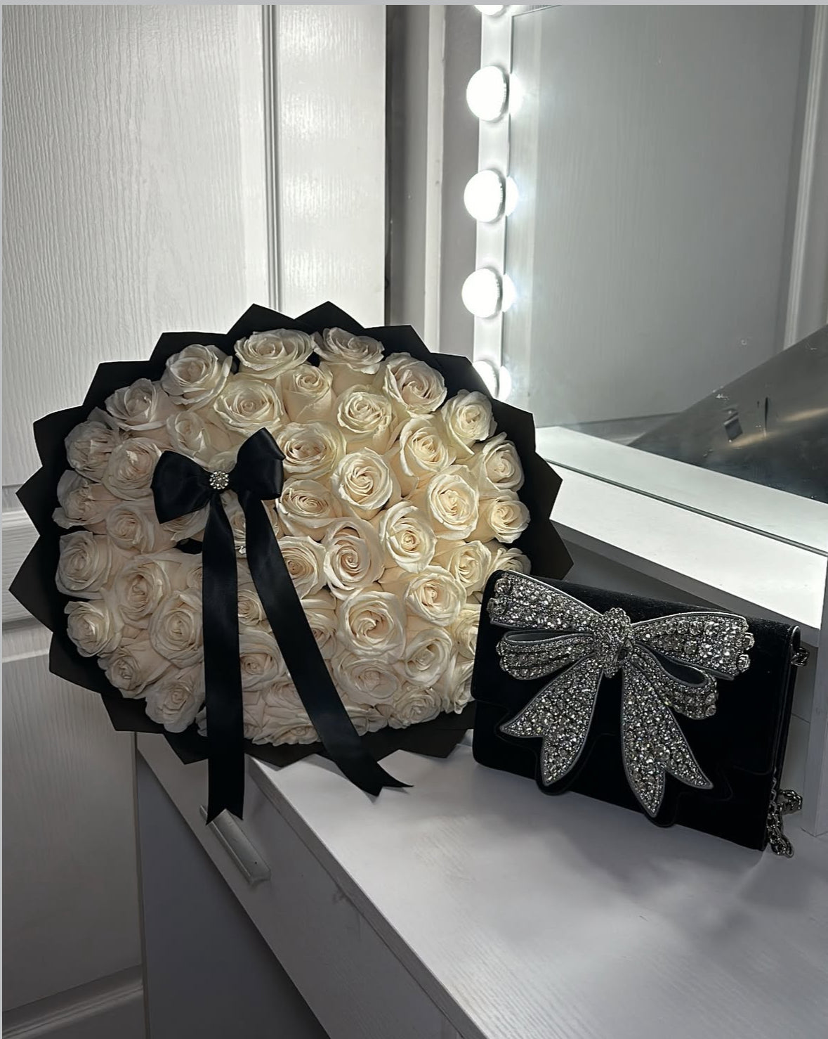 Simple 1 Color Rose Bouquet 🖤